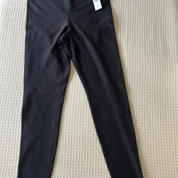 Old Navy Extra High-Waisted PowerSoft Sculpt 7/8 Leggings, Size S, Color: Black - Picture 6 of 8